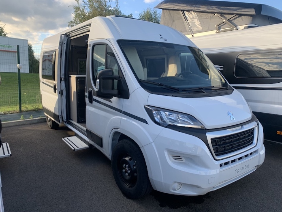 camping car CARADO CVE 600 modèle 2024